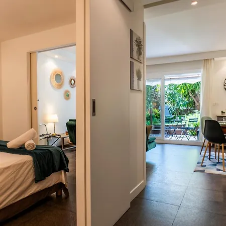 1-br Garden-level Inside Upscale District Appartement Cannes